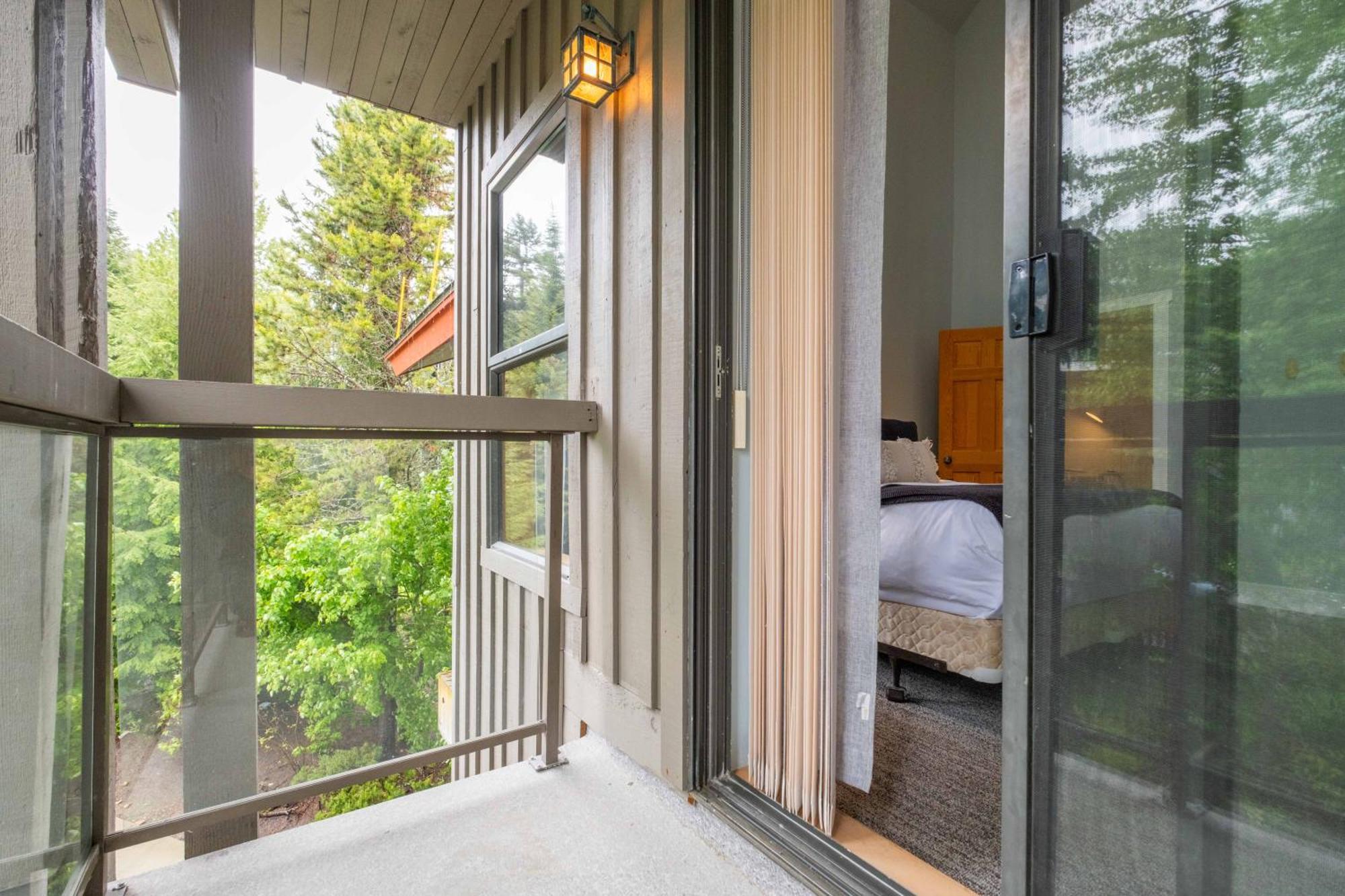 Greyhawk By Outpost Whistler Villa Kültér fotó